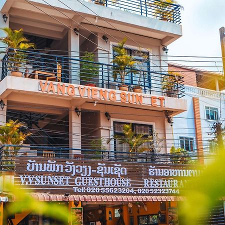 Vang Vieng Sunset Guesthouse & Restaurant Exterior photo