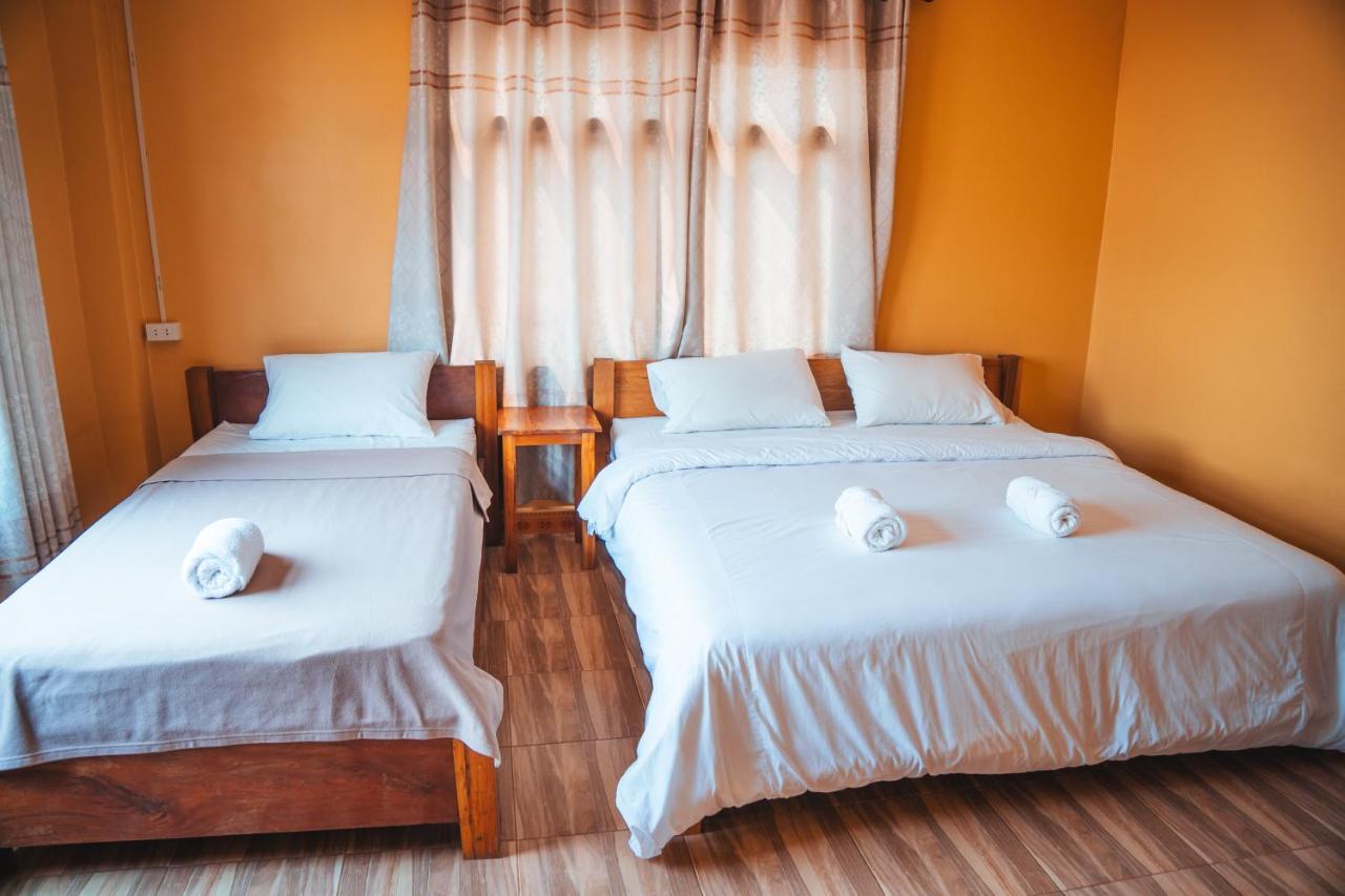 Vang Vieng Sunset Guesthouse & Restaurant Exterior photo