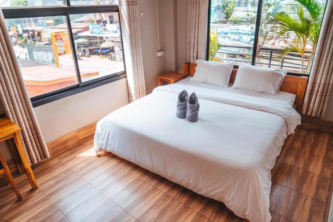 Vang Vieng Sunset Guesthouse & Restaurant Exterior photo