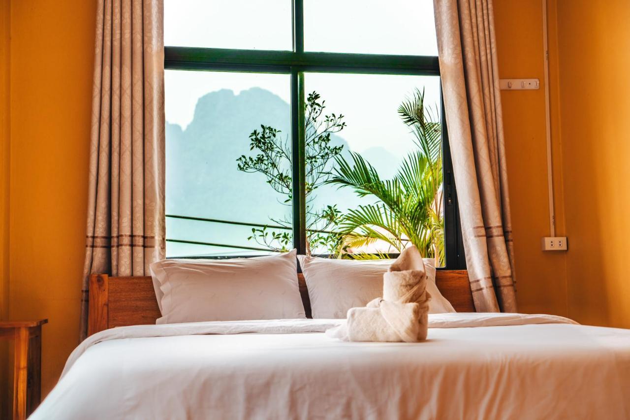 Vang Vieng Sunset Guesthouse & Restaurant Exterior photo