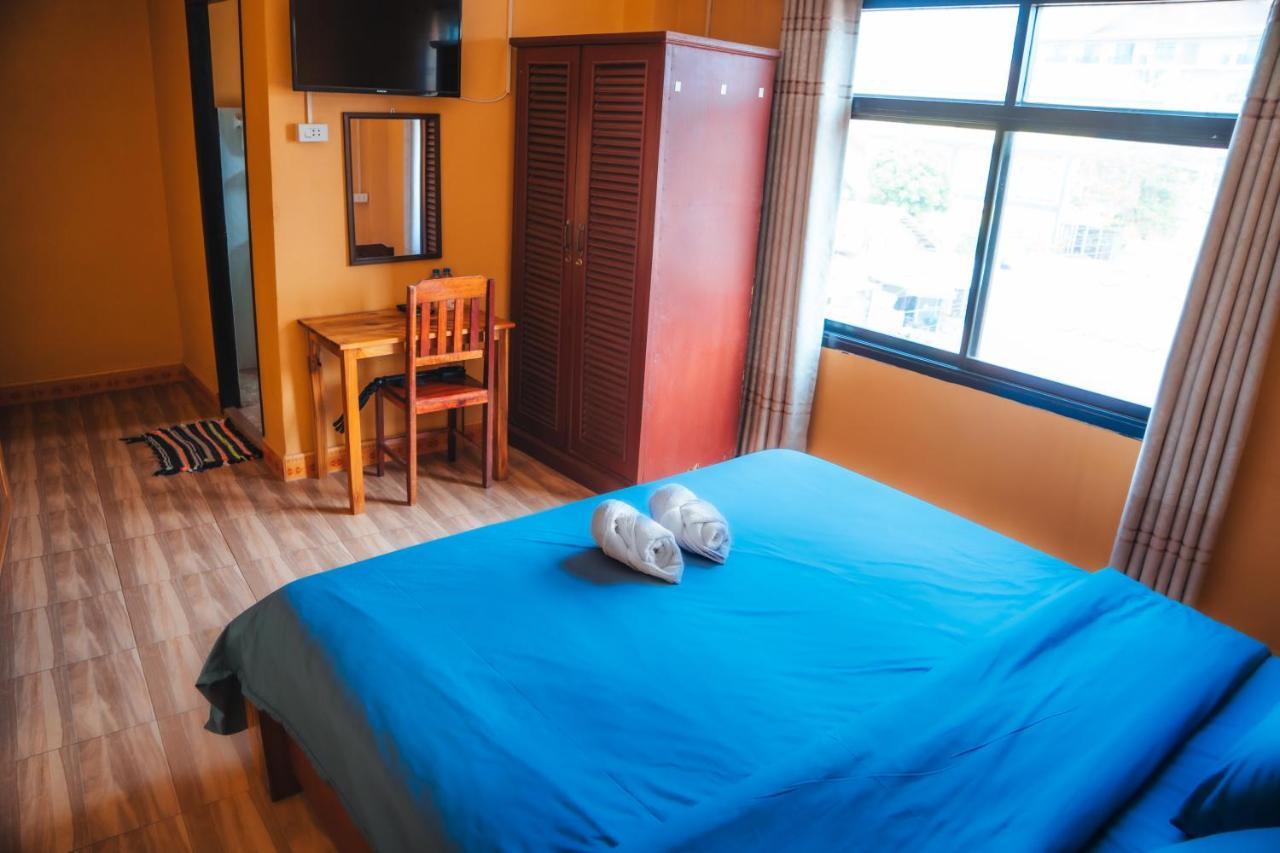 Vang Vieng Sunset Guesthouse & Restaurant Exterior photo