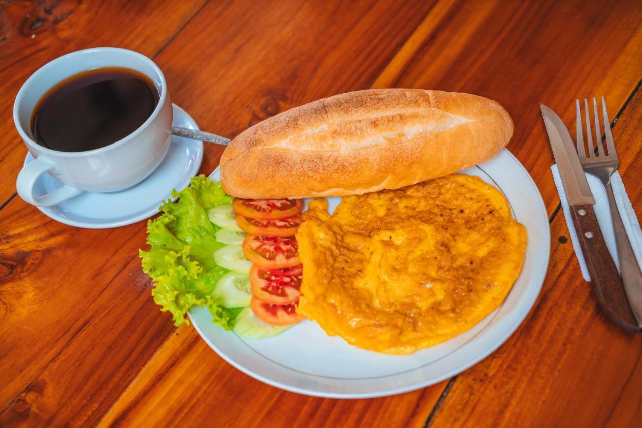 Vang Vieng Sunset Guesthouse & Restaurant Exterior photo